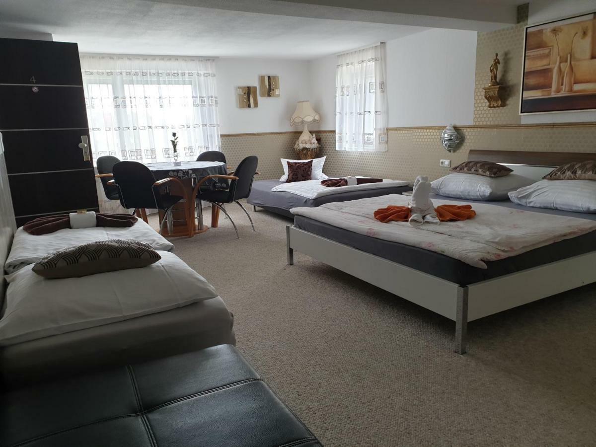 T&K Appartements Bad Homburg vor der Höhe Eksteriør bilde